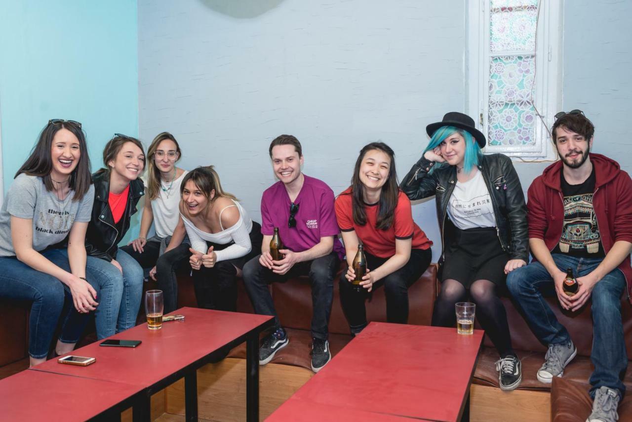 Reveller'S Hostel Dordegol Экстерьер фото