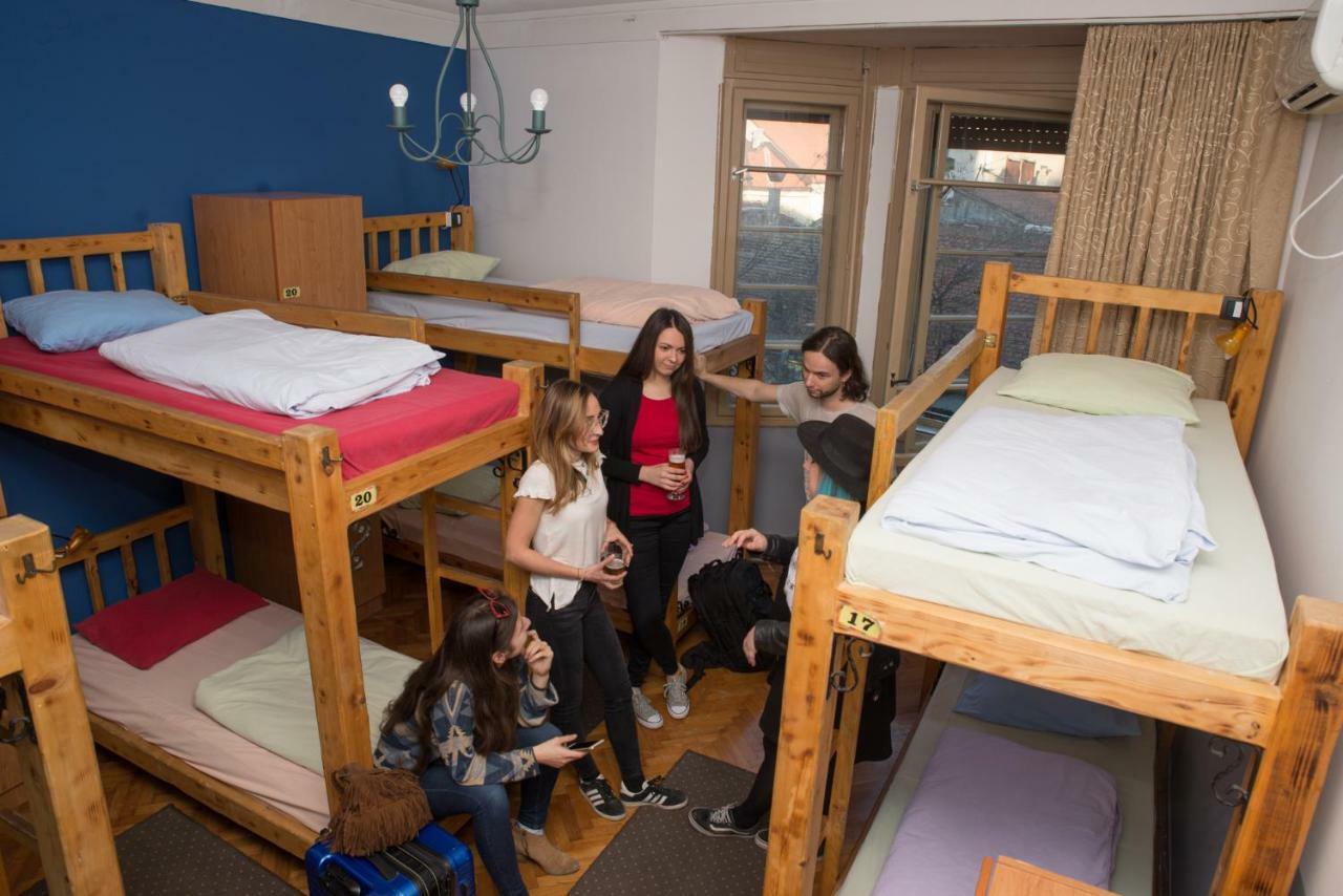 Reveller'S Hostel Dordegol Экстерьер фото