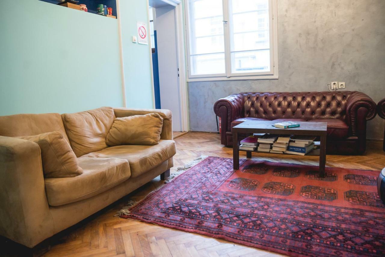 Reveller'S Hostel Dordegol Экстерьер фото